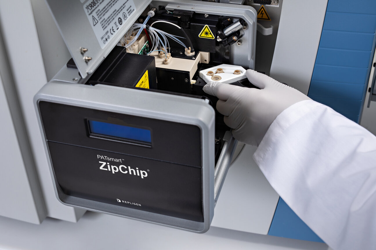 PATsmart™ ZipChip® Microfluidic CE-MS Interface